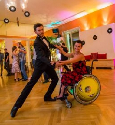 Tanzen, Menschen mit Behinderung Ples